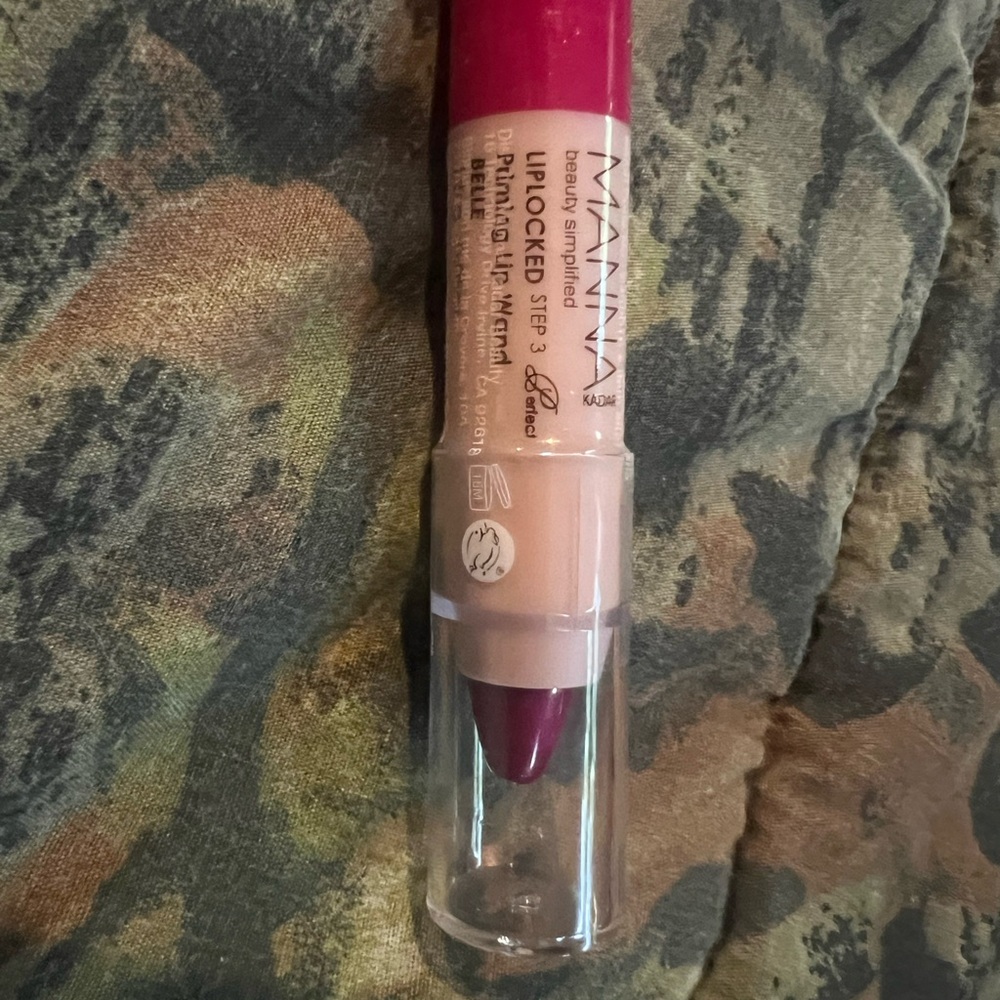 Manna Kadar Liplocked Step 3 Lipstick - Deep Berry